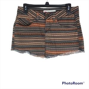 Pool colors geometric frayed hem mini skirt